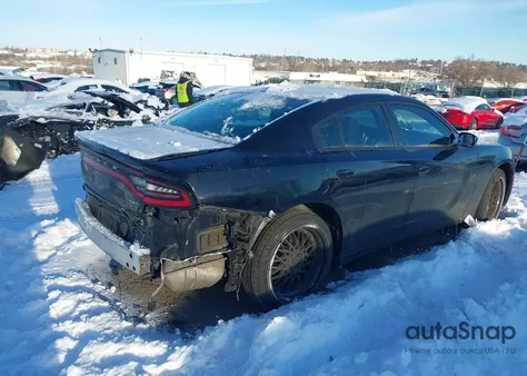 2016 Dodge Charger Sxt z USA, uszkodzony, nr VIN 2C3CDXHG5GH196748